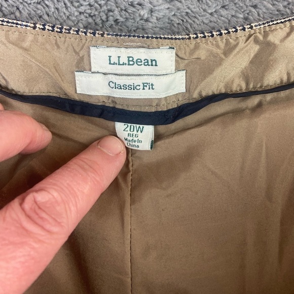 LL Bean Straight Leg Classic Fit plaid houndstooth pants - Picture 3 of 11